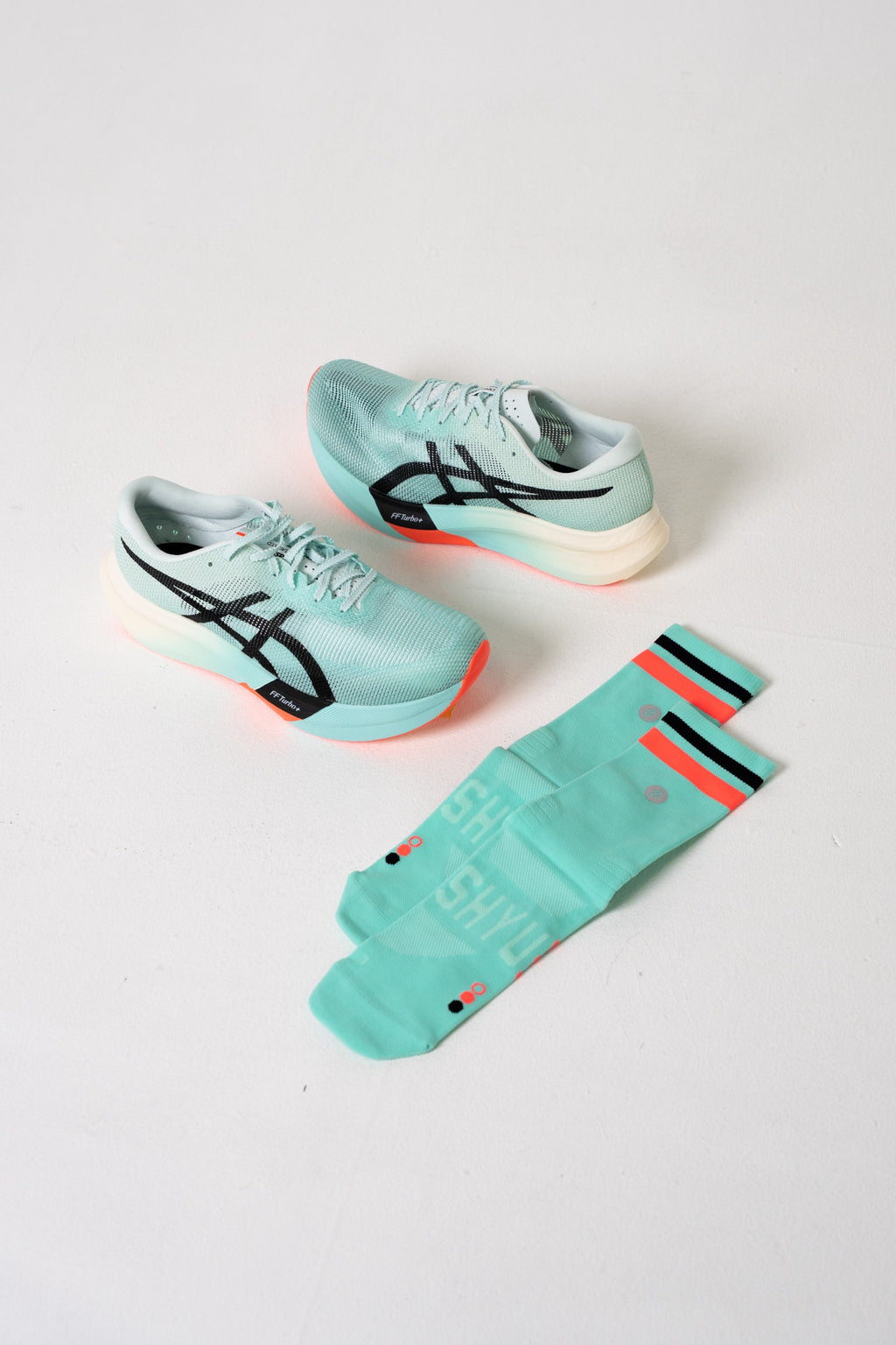 SHYU 專業跑襪｜peppermint | red | black