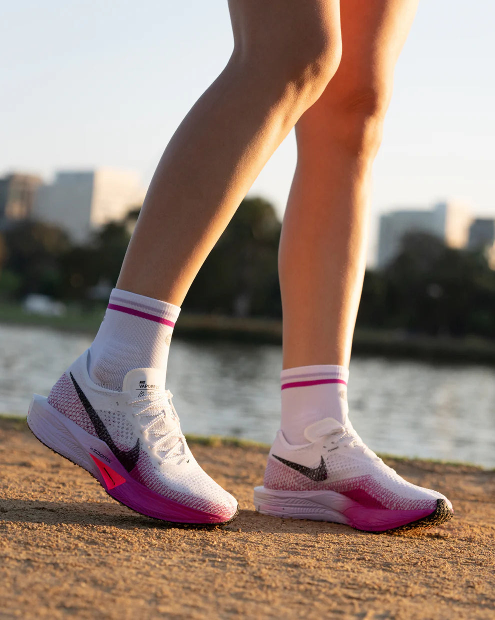 【SHYU 競賽跑襪】專為 Nike 碳板鞋設計｜white | grape | lilac 台灣官方合作夥伴