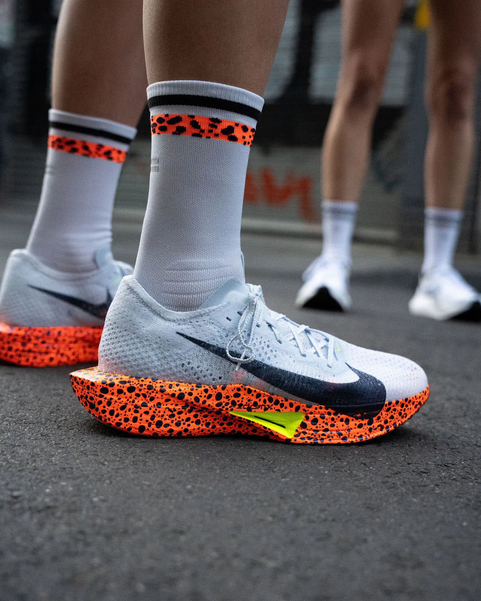 【SHYU 競賽跑襪】專為 Nike 碳板鞋設計｜grey | safari | charcoal 台灣官方合作夥伴