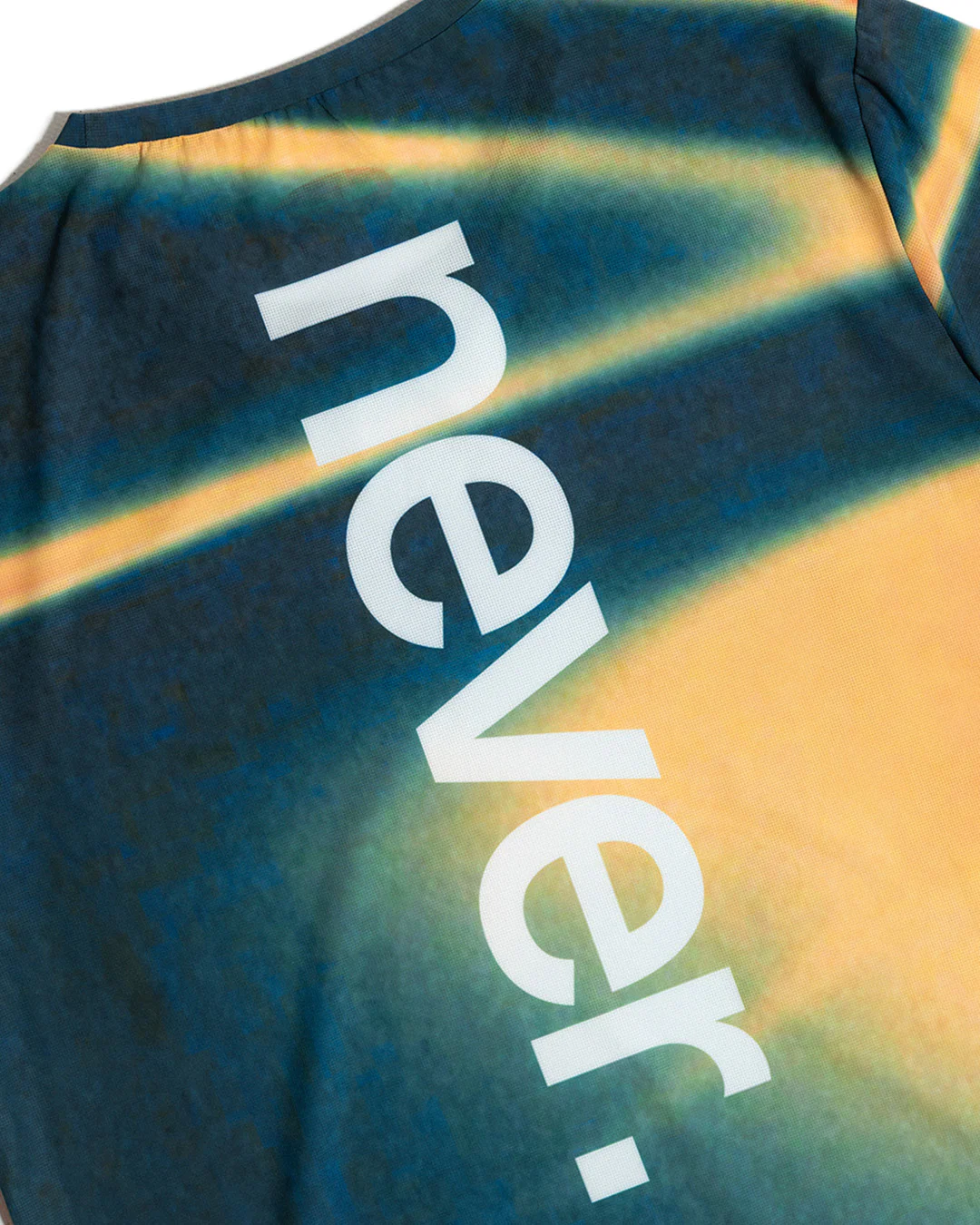 【Never】BURST TEE 跑步上衣