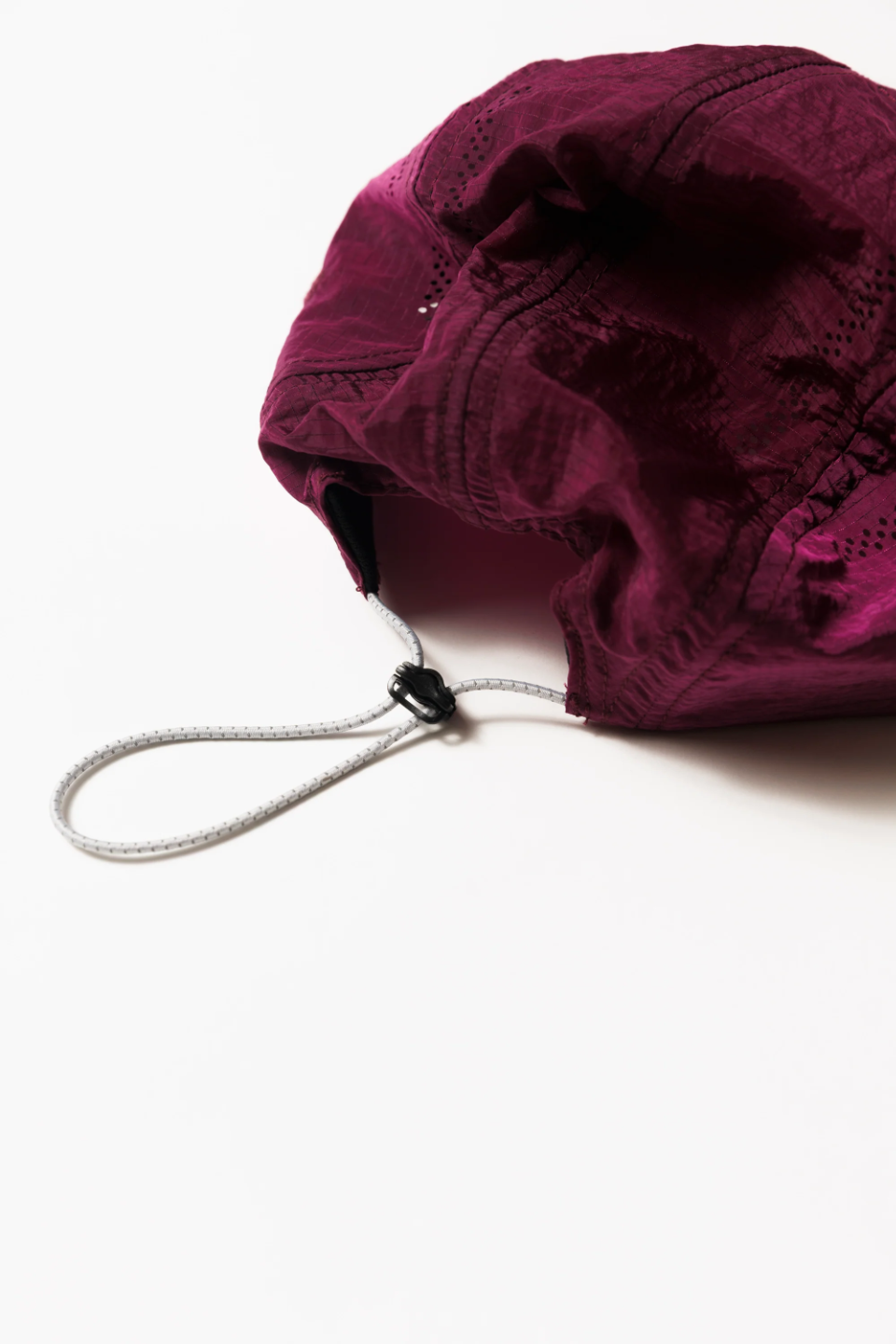 【Never】 RACING OUTLINE CAP 跑帽