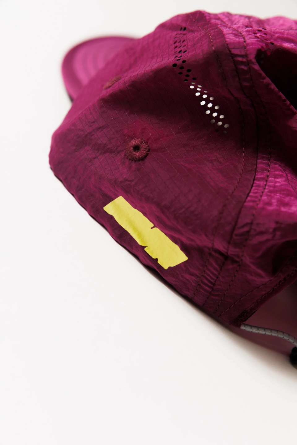 【Never】 RACING OUTLINE CAP 跑帽
