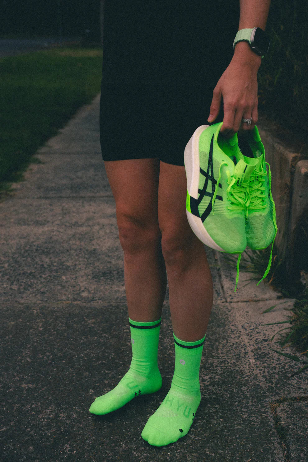 【SHYU 競賽跑襪】專為 Asics 碳板鞋設計｜acid | green | black 台灣官方合作夥伴