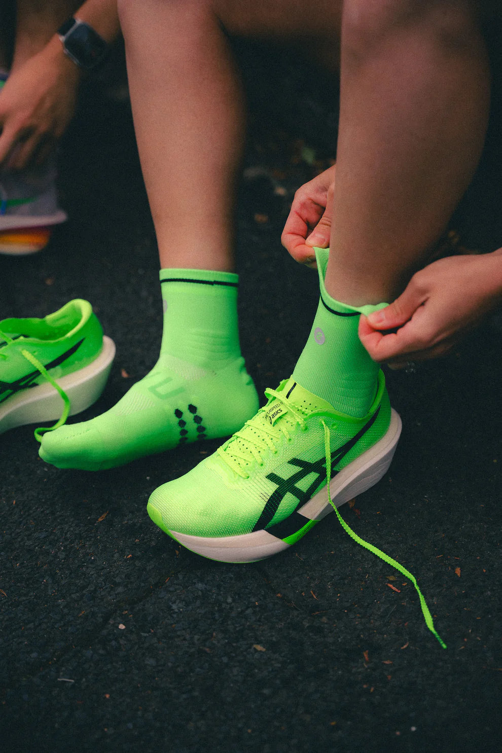 【SHYU 競賽跑襪】專為 Asics 碳板鞋設計｜acid | green | black 台灣官方合作夥伴