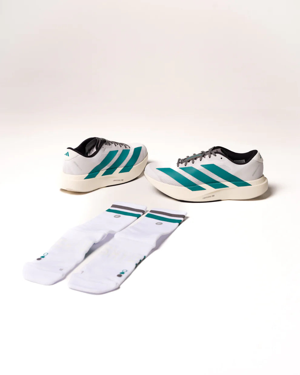【SHYU 競賽跑襪】專為 Adidas 碳板鞋設計｜white | teal | carbon 台灣官方合作夥伴